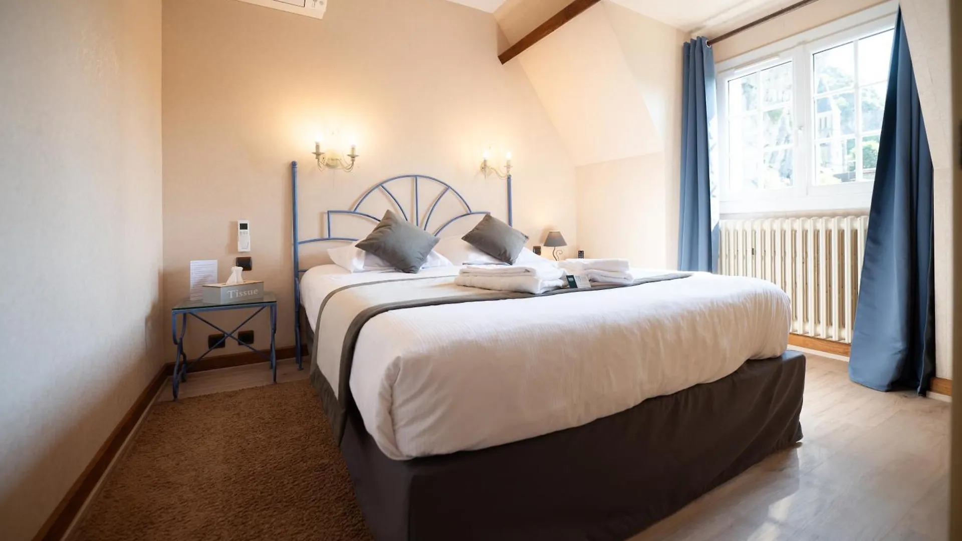 Logis Hotels - Hotel Restaurant Domaine Les Falaises Martel
