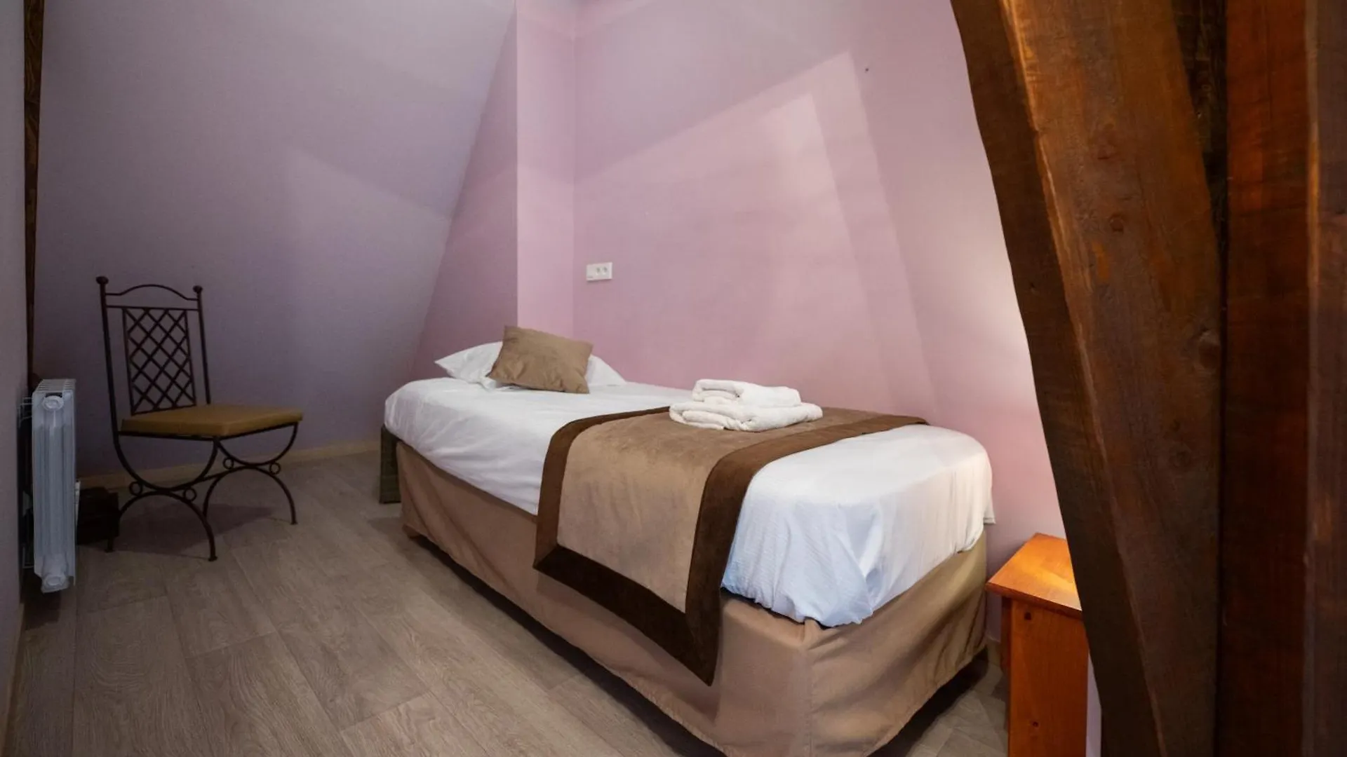 Logis Hotels - Hotel Restaurant Domaine Les Falaises Martel