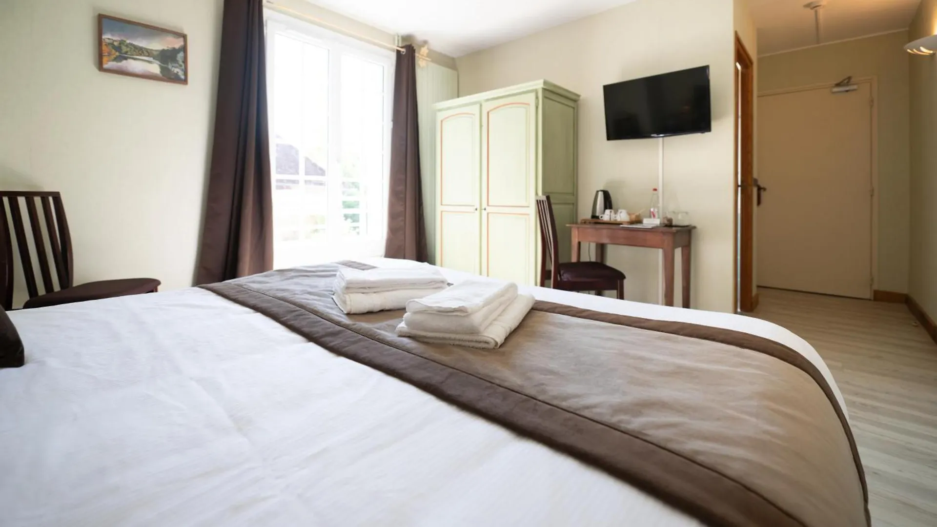 Logis Hotels - Hotel Restaurant Domaine Les Falaises Martel