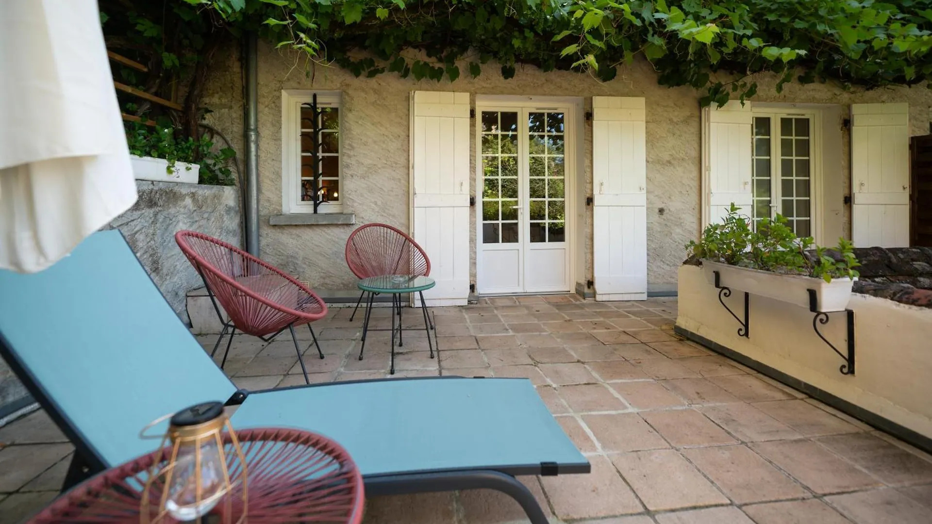 Logis Hotels - Hotel Restaurant Domaine Les Falaises Martel 3*,  France