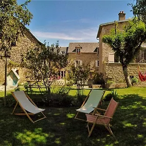 Le Clos Du Barry Frühstückspension