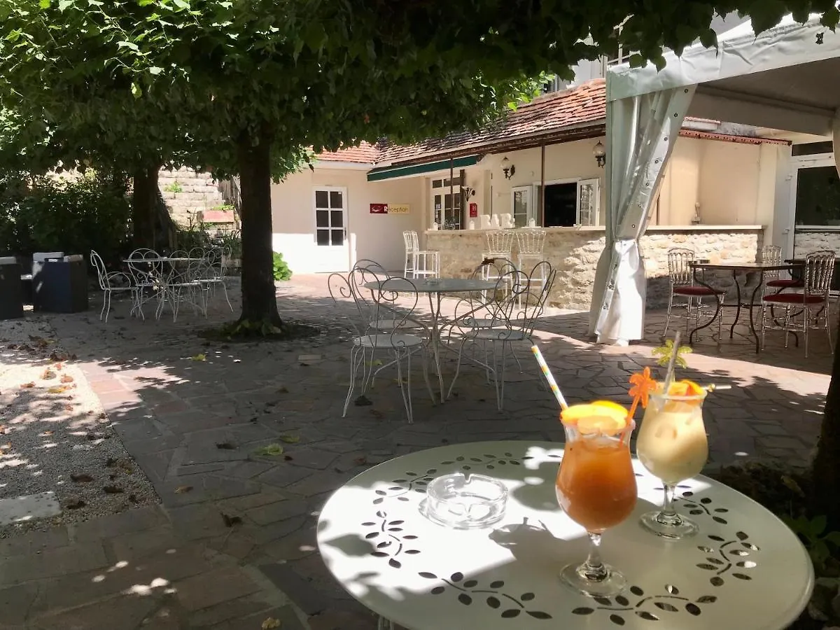 Logis Hotels - Hotel Restaurant Domaine Les Falaises Martel