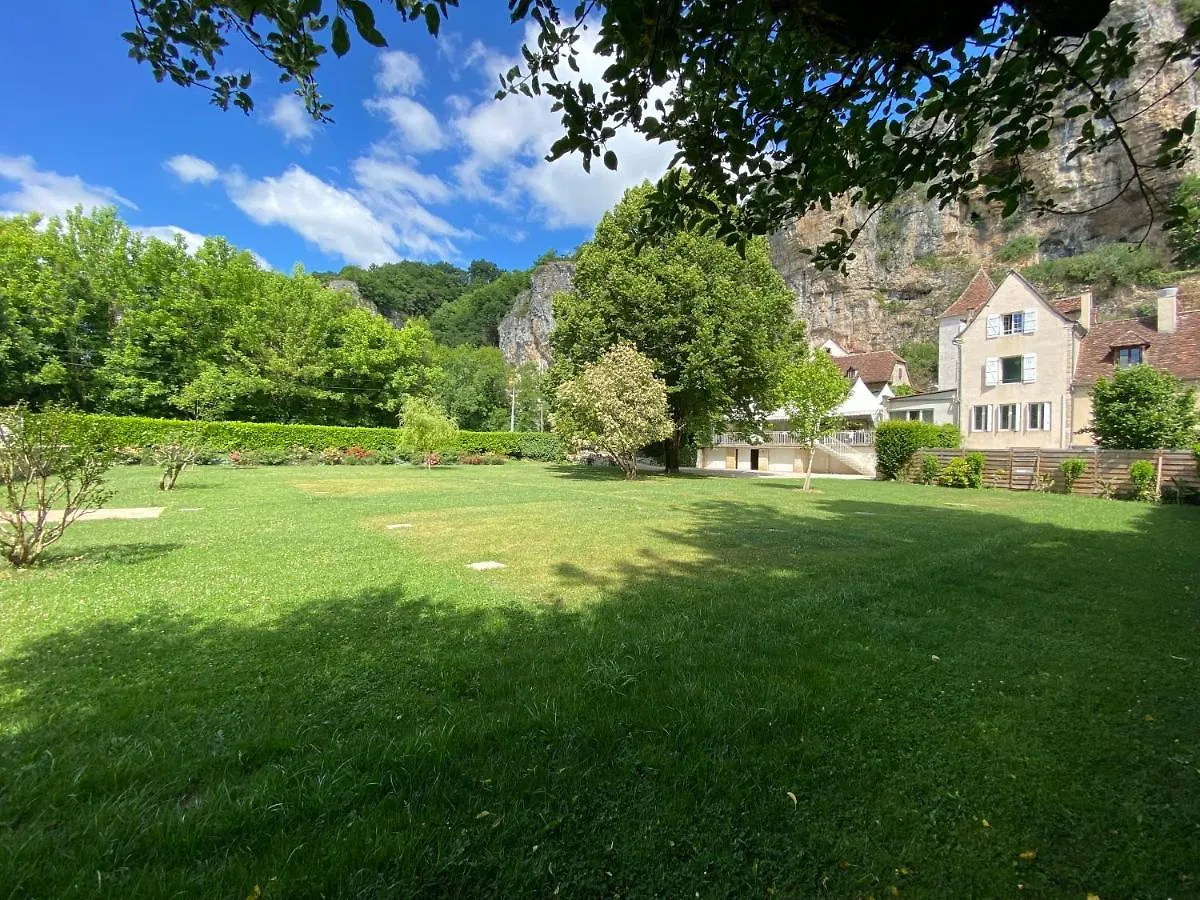 ***  Logis Hotels - Hotel Restaurant Domaine Les Falaises Martel France