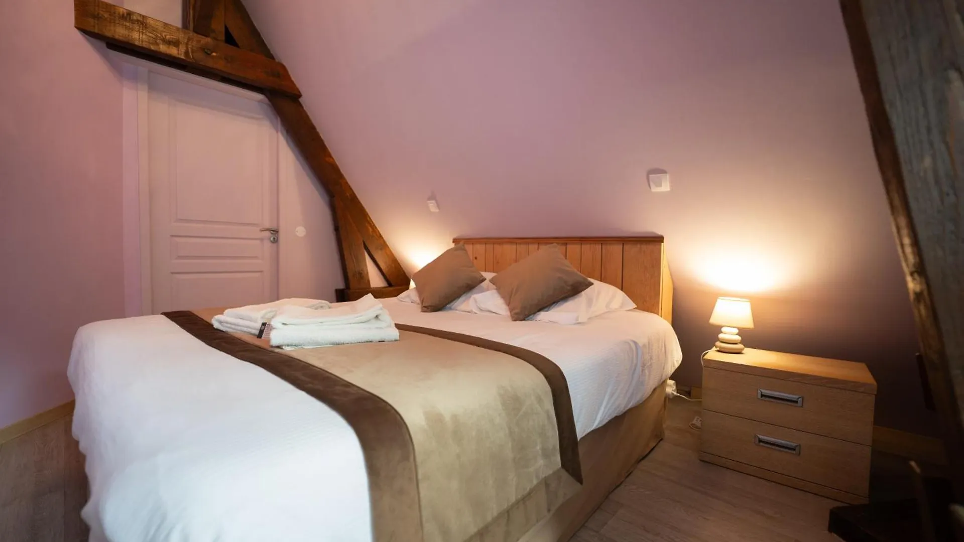 ***  Logis Hotels - Hotel Restaurant Domaine Les Falaises Martel Frankreich